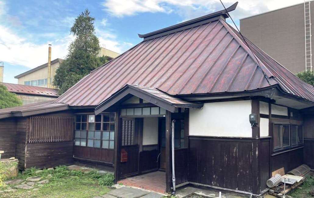 Overview of Hirosaki Ninja house